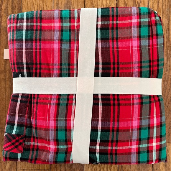 NWT Victoria's Secret Christmas Plaid Pajama Set - Picture 5 of 5